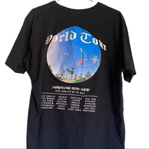 “World tour” graphic tshirt